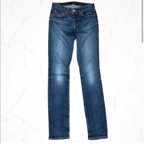 J Brand 811 Mid Rise Skinny Jeans in Dark Vintage - Picture 3 of 9